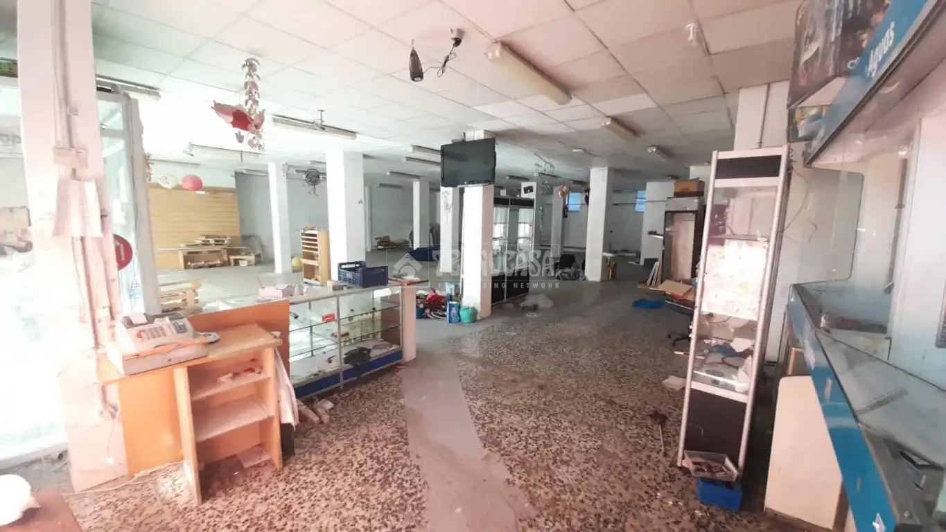 Local comercial en alquiler en Zona Centro - Ayuntamiento, imagen 2