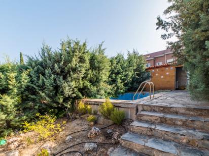 Jardí de Casa adosada en venda en Rivas-Vaciamadrid amb Piscina