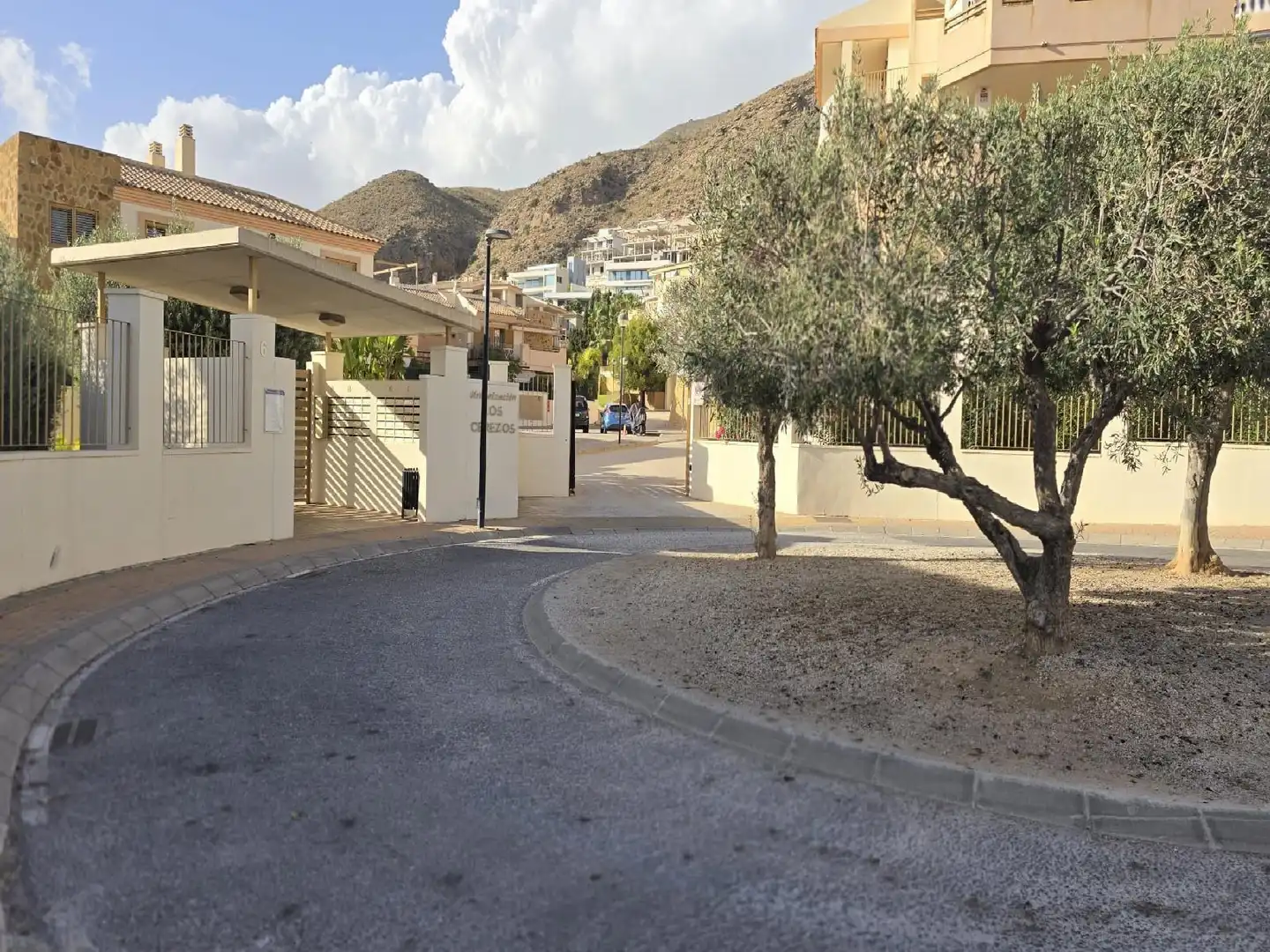 Vista exterior de Pis en venda en Finestrat amb Terrassa i Piscina comunitària