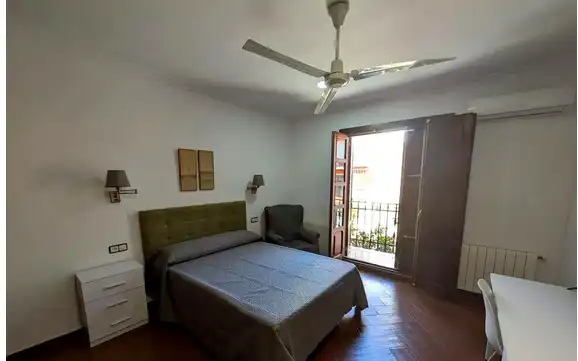Habitación de Casa o chalet para compartir en Linares con Aire acondicionado, Terraza y Amueblado