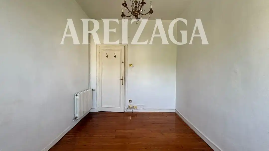 Bedroom of Flat for rent in Donostia - San Sebastián   with Heating, Terrace and Oven