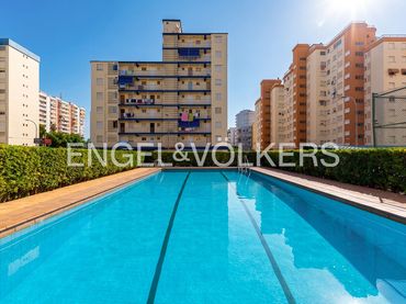 Wohnung mit Pool zum Verkauf in Playa de Gandia