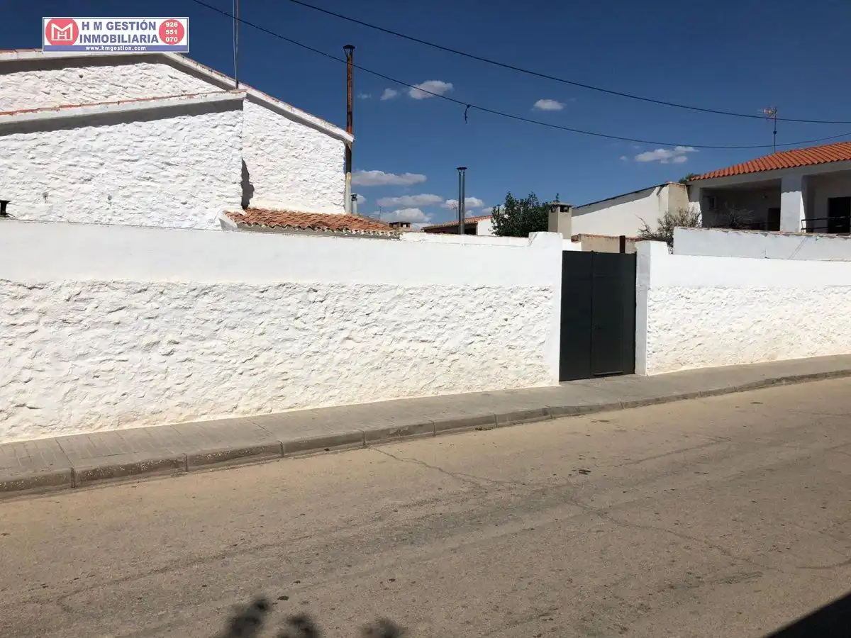 Vista exterior de Casa o xalet en venda en Alcázar de San Juan amb Terrassa