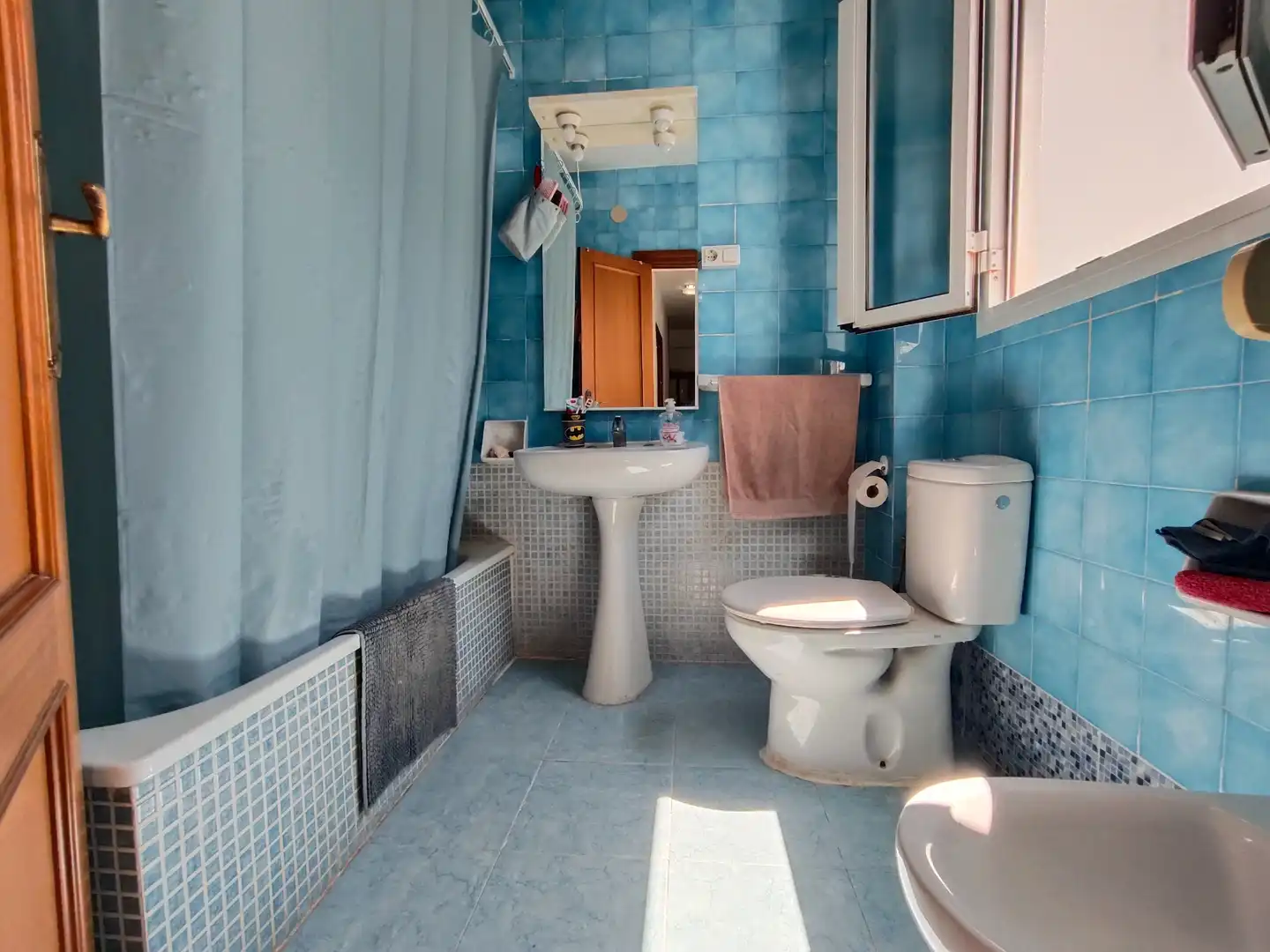 Baño de Piso en venta en Priego de Córdoba con Aire acondicionado, Calefacción y Trastero