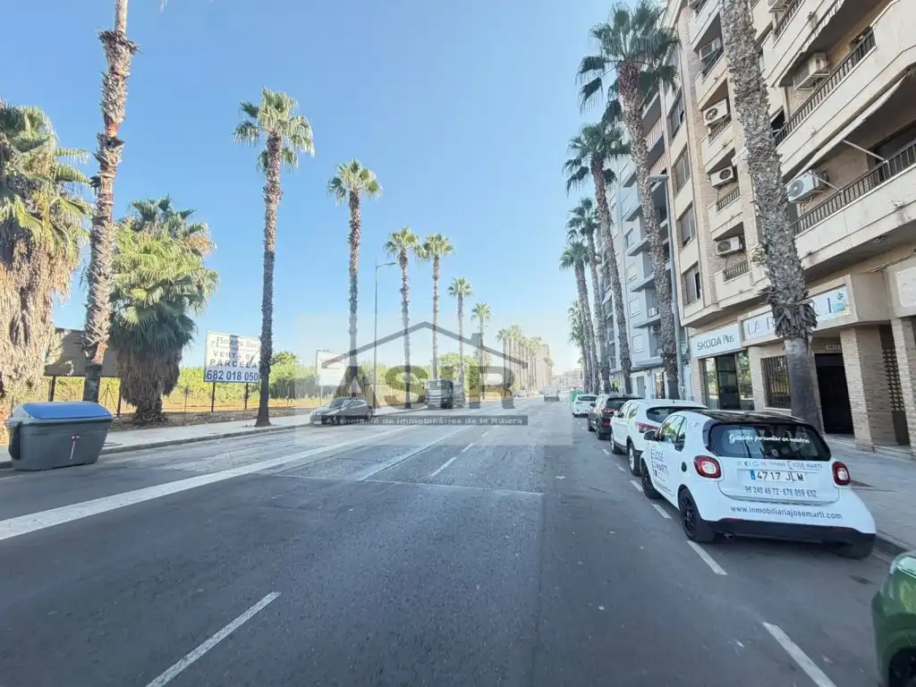 Vista exterior de Residencial en venda en Alzira