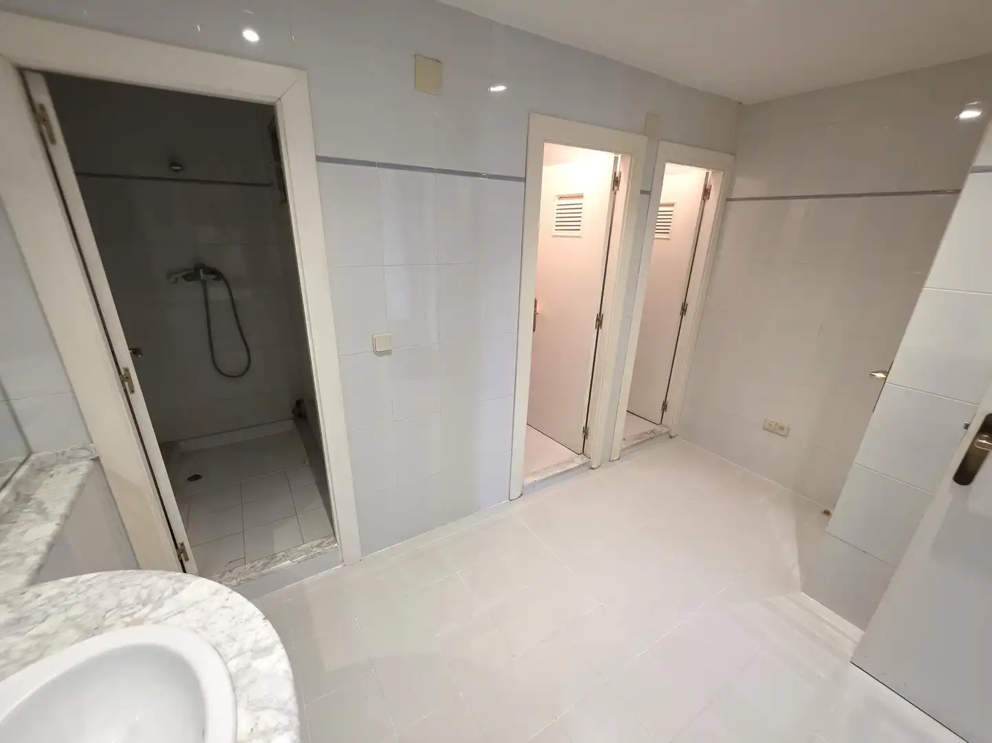 Baño de Ático en venta en Castellón de la Plana / Castelló de la Plana con Terraza
