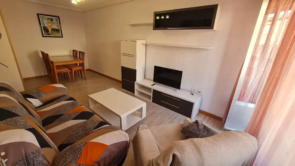 Living room of Flat for rent in  Logroño  with Heating, Parquet flooring and Terrace
