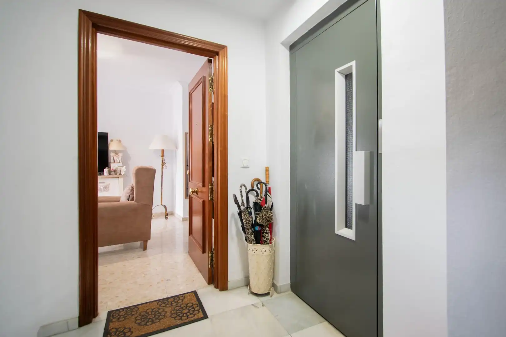 Piso con ascensor en venta en Calle Torrelaguna, imagen 4