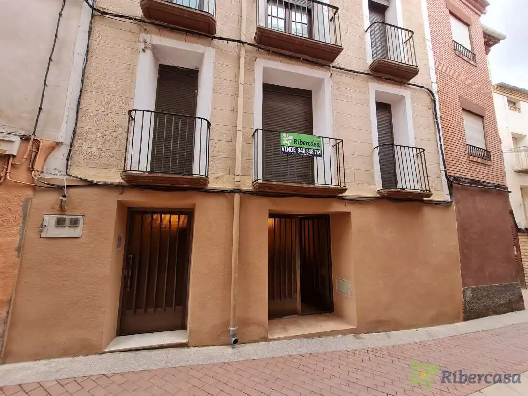 Casa con terraza en venta en Cervera del Río Alhama, imagen 2