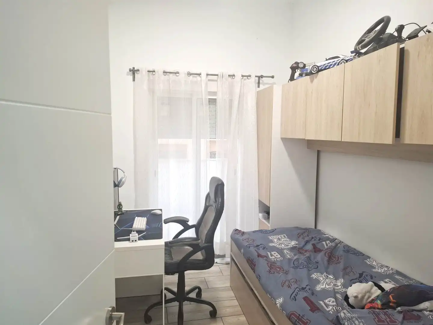 Dormitori de Pis en venda en Ripollet amb Aire condicionat, Calefacció i Terrassa