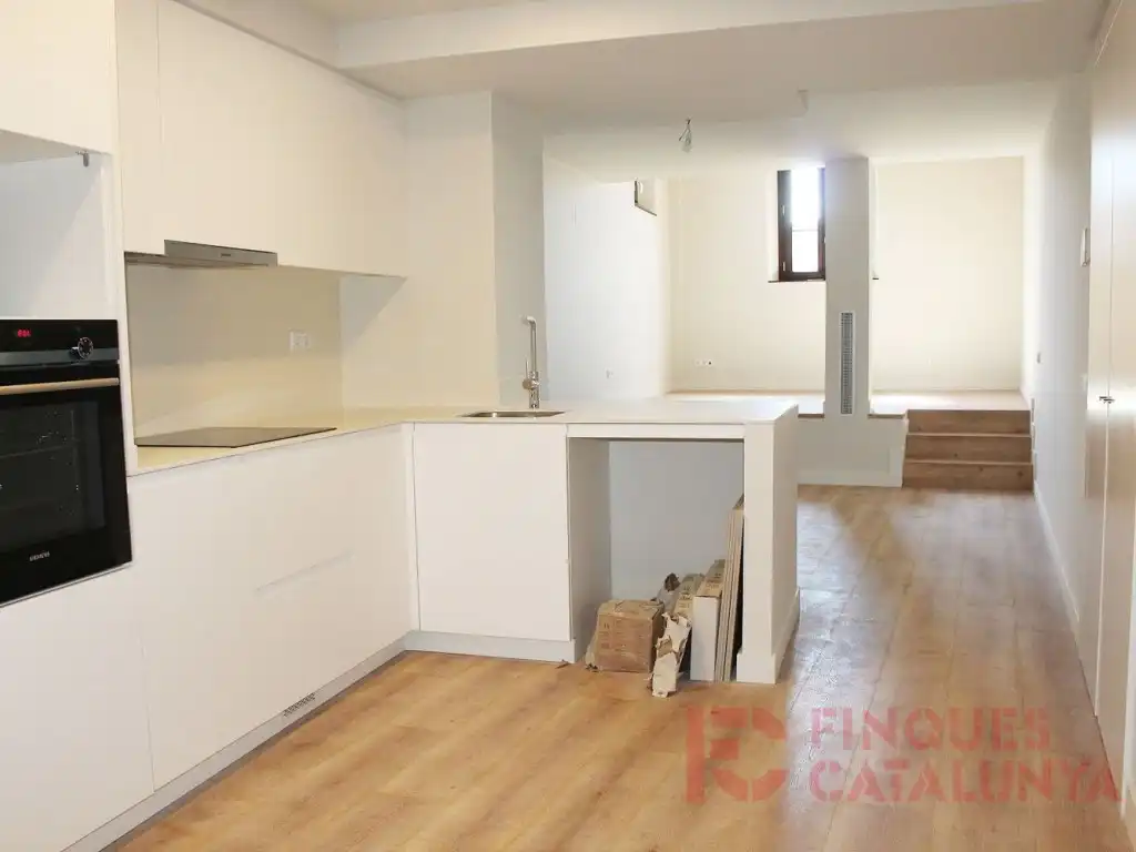 Kitchen of Duplexes for sale in Girona  with Air Conditioner and Terrace