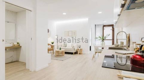 Foto 2 de Estudi en venda a Calle Llorens I Barba, 1, El Baix Guinardó,  Barcelona Capital