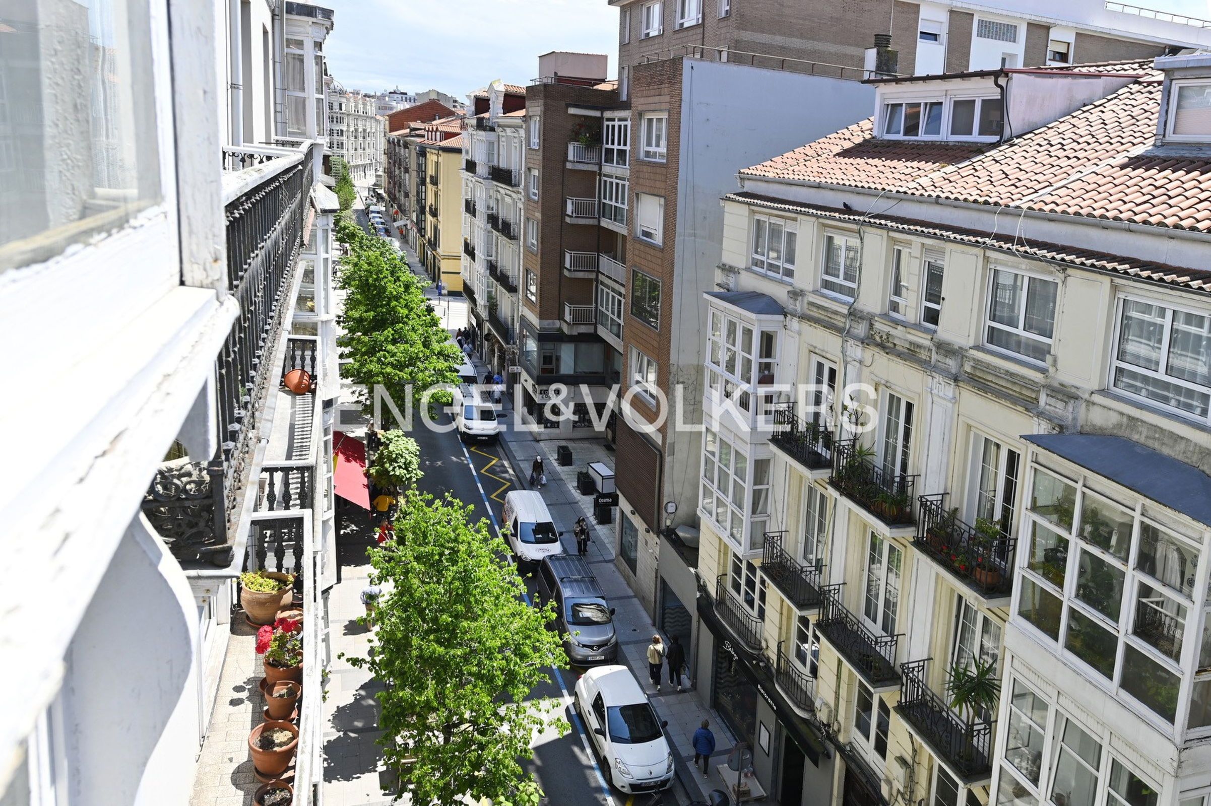 Vista exterior de Apartament de lloguer en Santander amb Calefacció, Parquet i Moblat