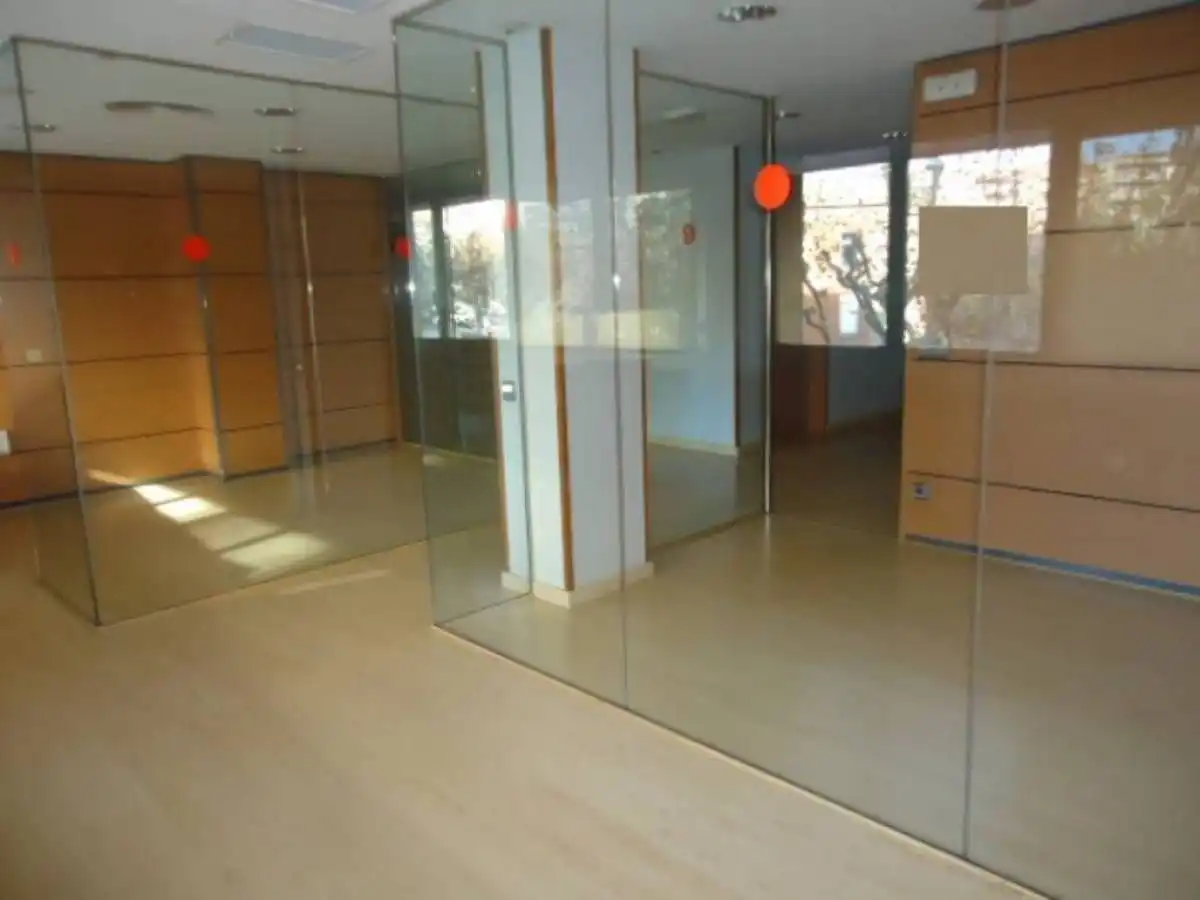 Local comercial de lloguer a Centre - Passeig i Rodalies, imagen 6
