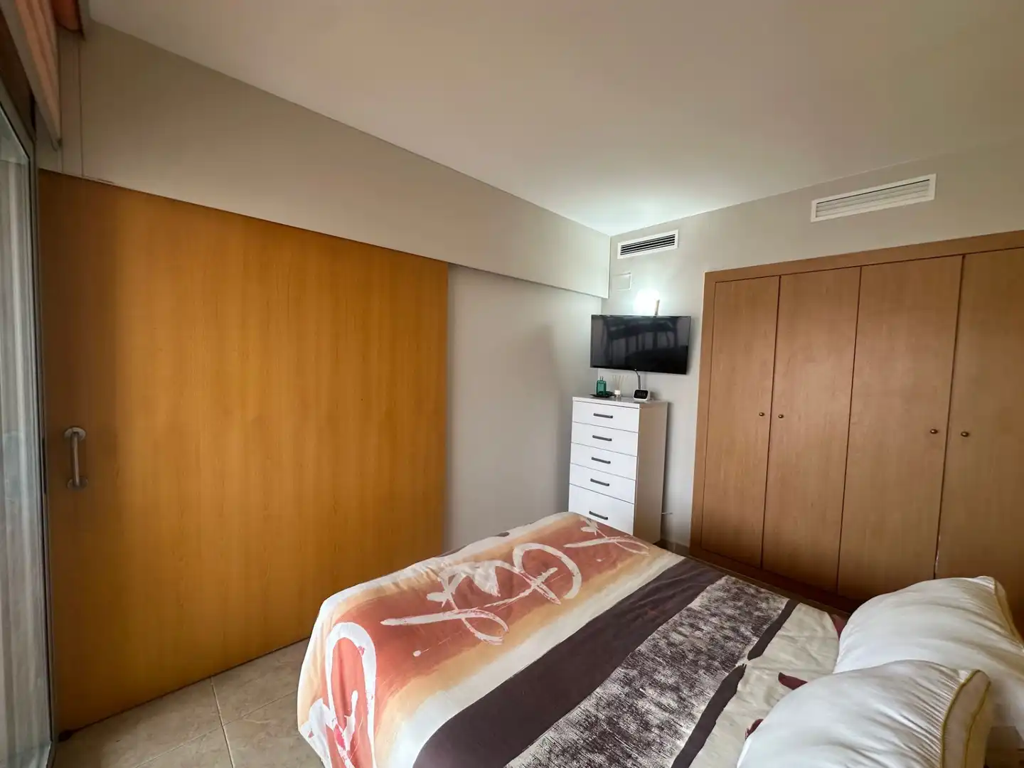 Habitación de Apartamento en venta en Roses con Aire acondicionado, Calefacción y Terraza