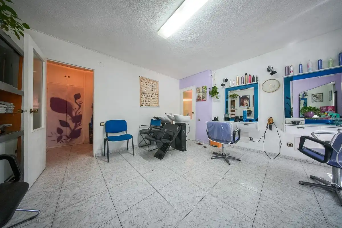 Ground floor for sale in Madrid  with Heating