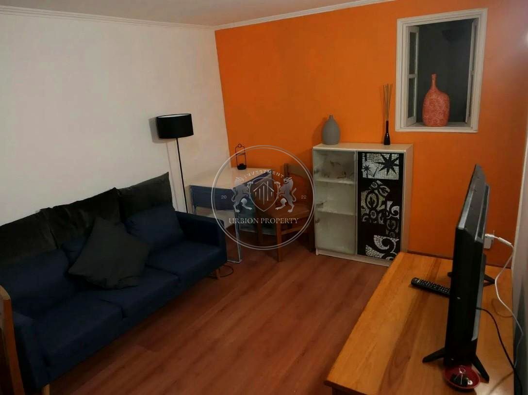 Sala d'estar de Planta baixa en venda en  Madrid Capital amb Calefacció