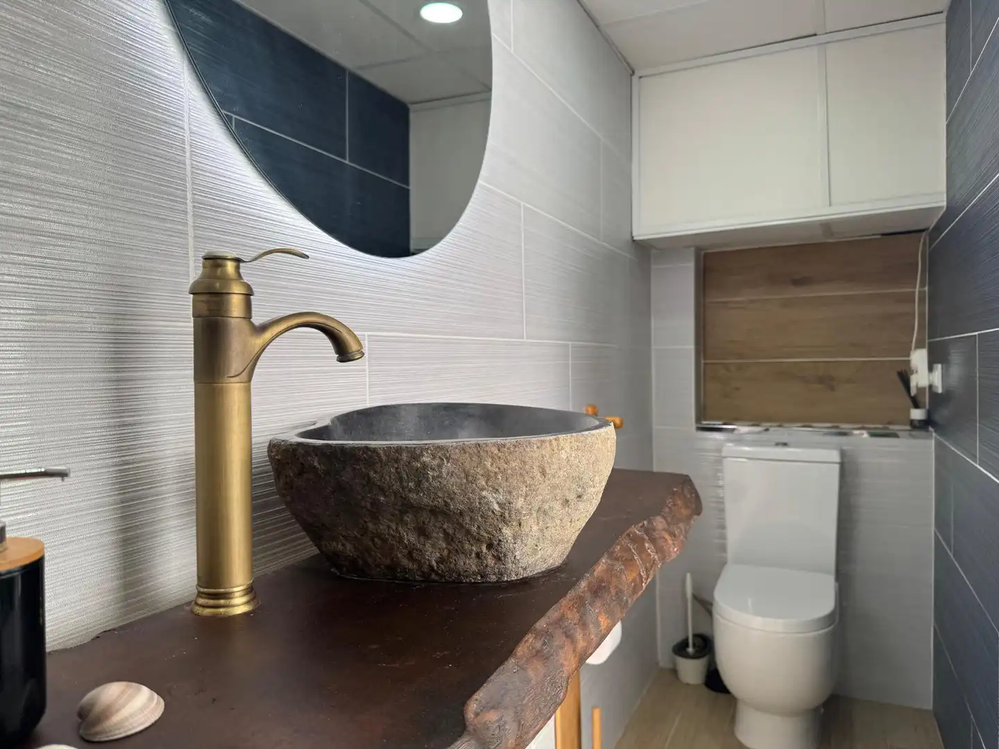Baño de Piso de alquiler en Oliva con Aire acondicionado, Calefacción y Terraza
