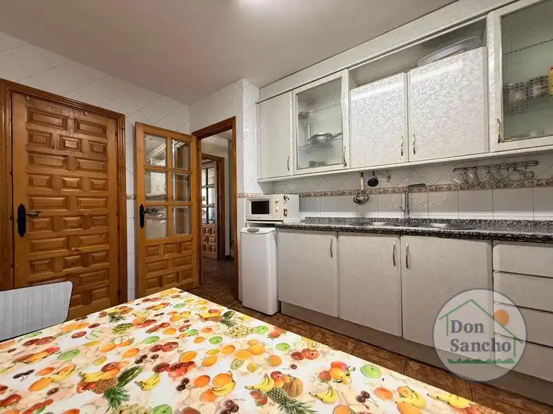 Cocina de Casa o chalet en venta en Cabezón de Valderaduey con Calefacción