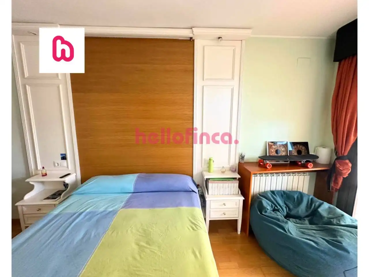 Schlafzimmer von Maisonette zum Verkauf in Badalona mit Heizung, Parkett und Terrasse