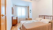 Bedroom of Flat for sale in  Granada Capital  with Terrace