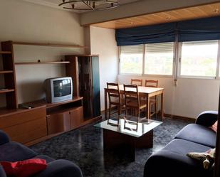 Living room of Flat to rent in  Zaragoza Capital  with Heating, Furnished and Oven