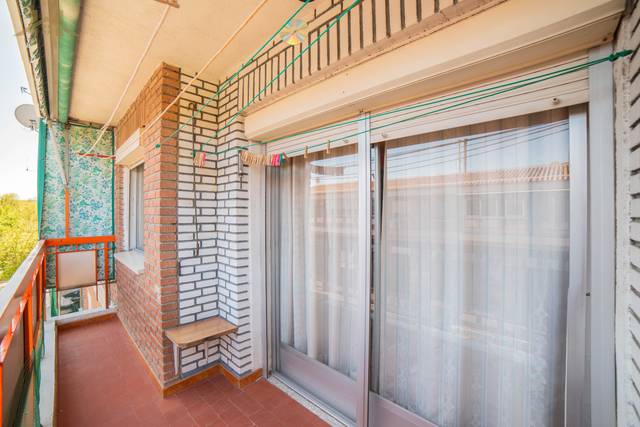 Piso en Venta en Avenida de Isabel la Católica en Zona Centro - Ayuntamiento