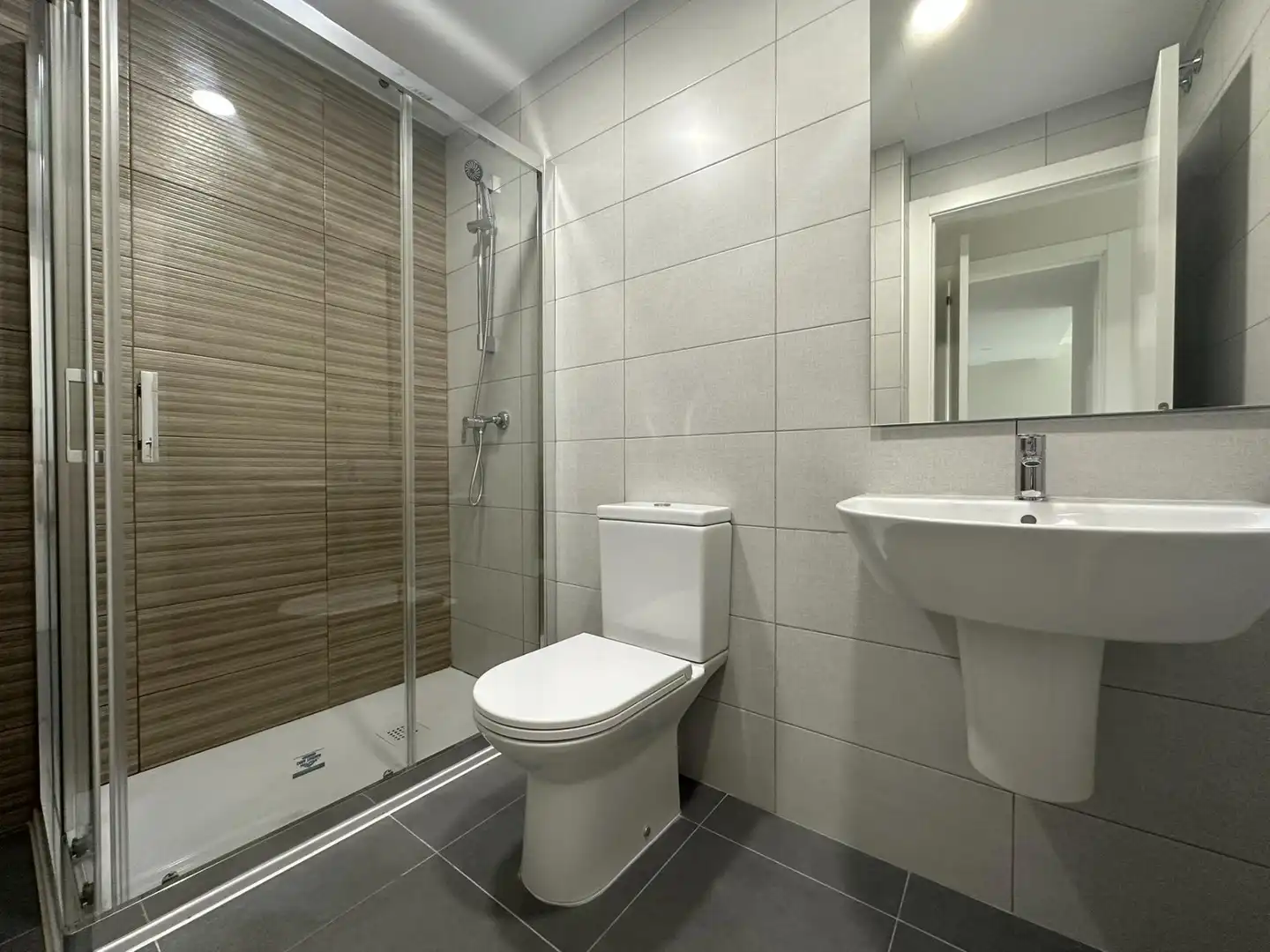 Bathroom of Flat for rent in Mijas  with Air Conditioner, Heating and Private garden