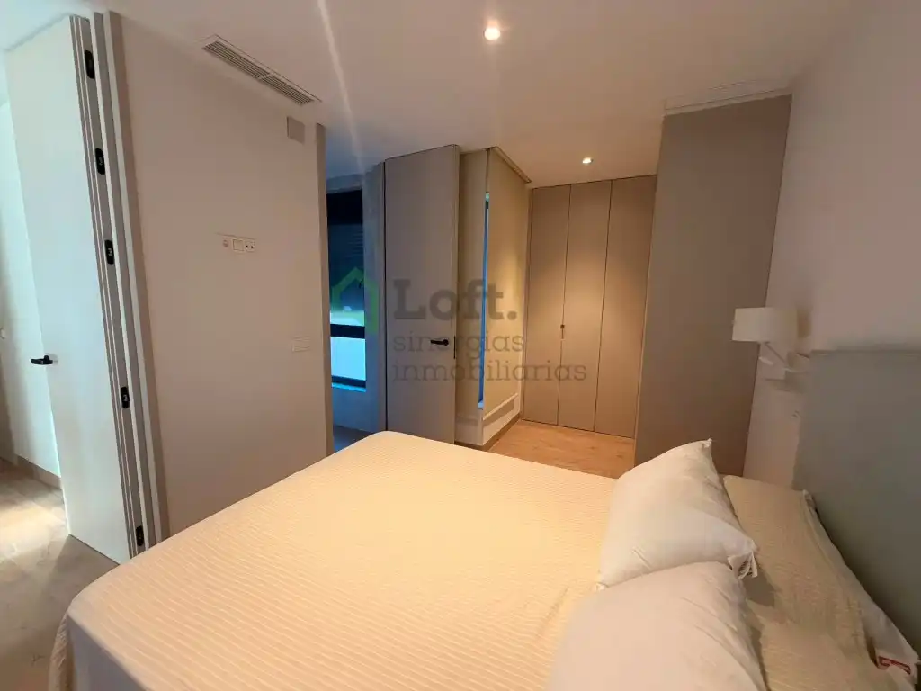 Dormitori de Casa o xalet en venda en Badajoz amb Terrassa, Piscina i Domòtica