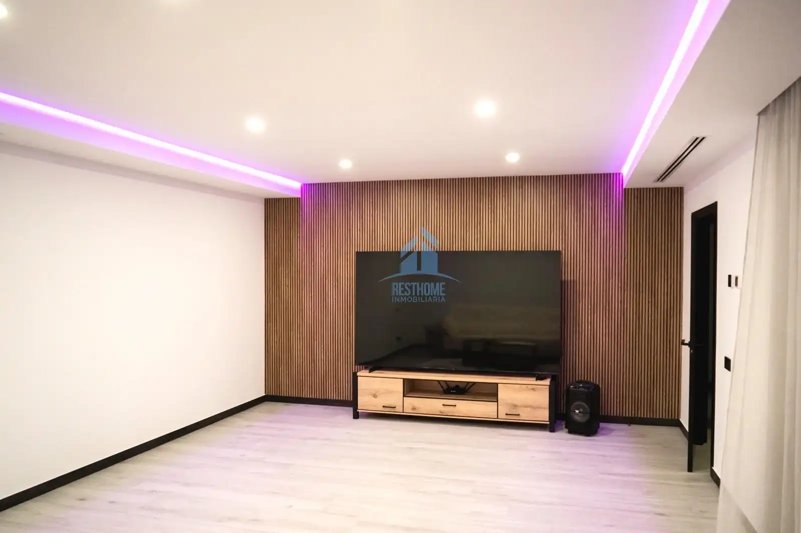 Sala d'estar de Casa o xalet en venda en Oropesa del Mar / Orpesa amb Aire condicionat, Terrassa i Traster