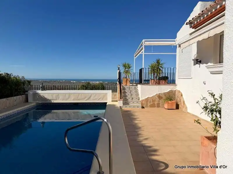 Piscina de Casa o xalet en venda en Pego amb Aire condicionat, Calefacció i Jardí privat