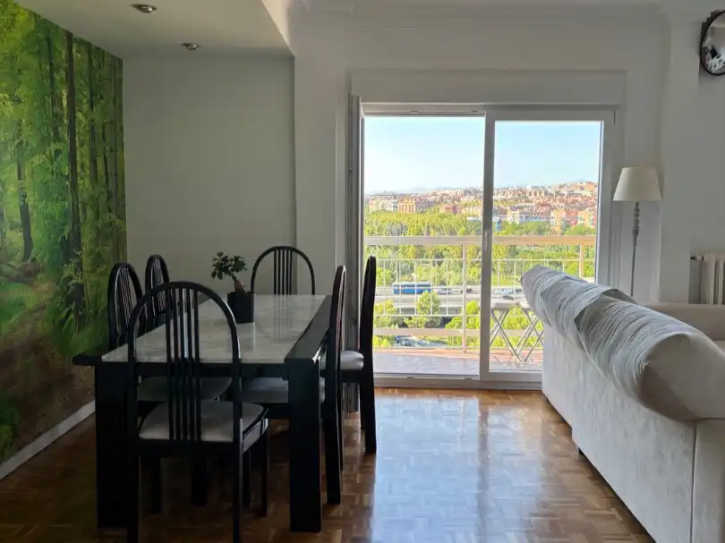Esszimmer von Wohnung zur untervermieten in Madrid mit Klimaanlage, Heizung und Parkett