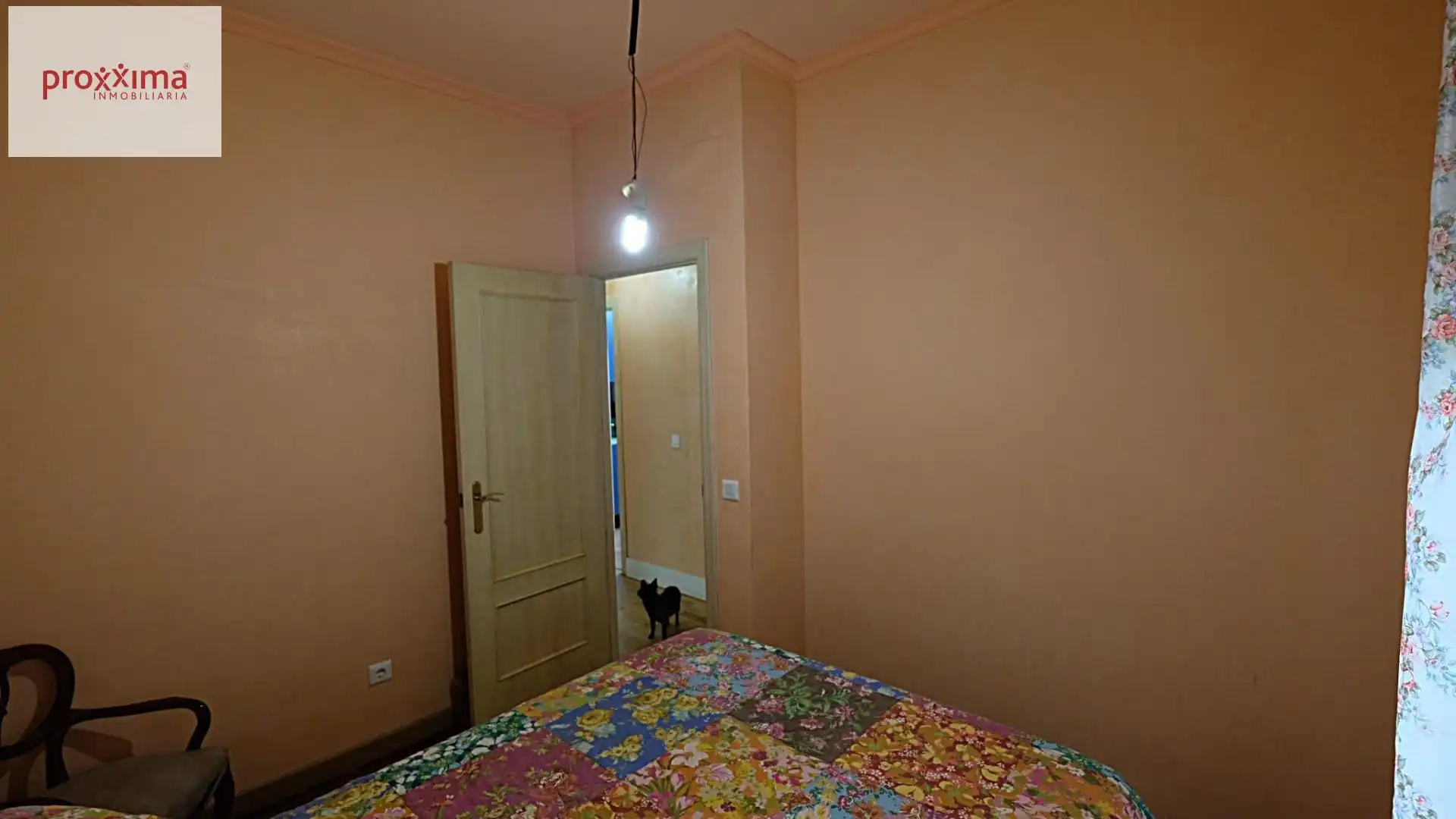 Dormitori de Casa o xalet en venda en Dos Hermanas amb Aire condicionat, Calefacció i Jardí privat