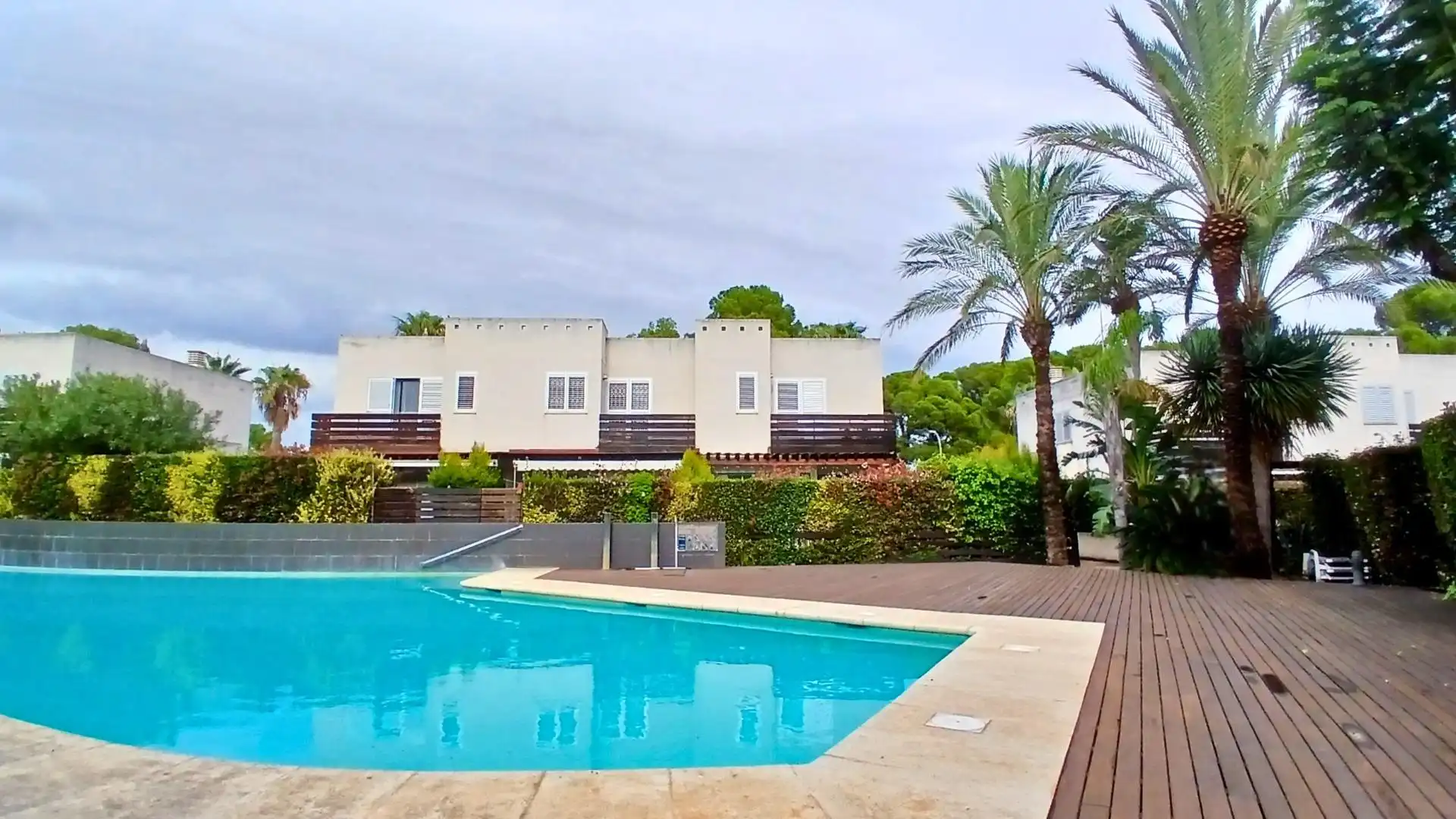 Adosado con terraza en venta en Platja de Mont-roig, imagen 3