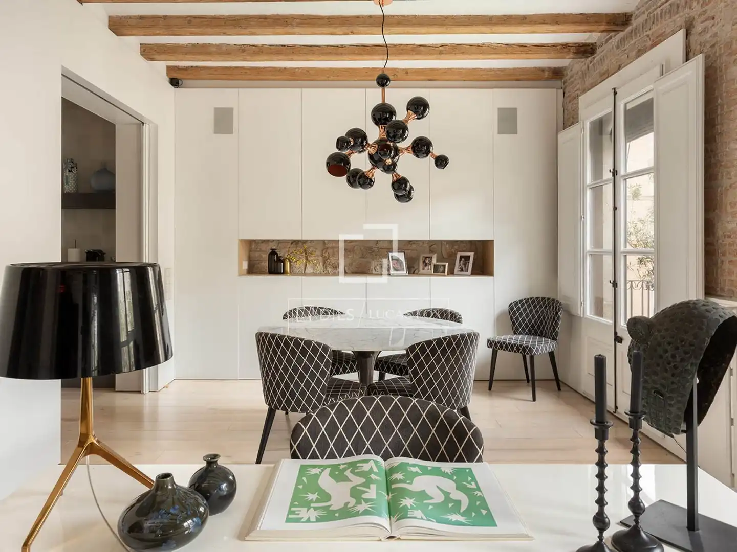 Dining room of Flat for sale in Ciutat Vella