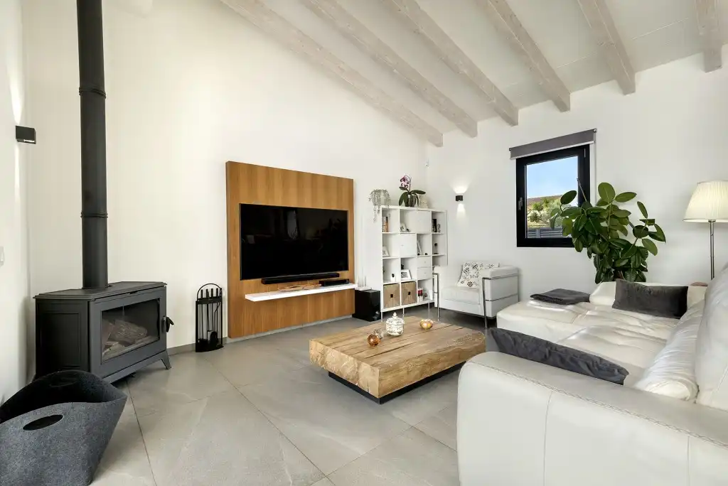 Sala d'estar de Casa o xalet en venda en Sa Pobla amb Jardí privat i Terrassa