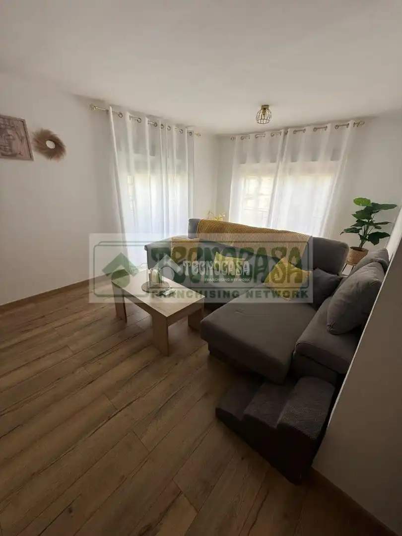 Sala de estar de Piso en venta en Ronda con Calefacción y Balcón