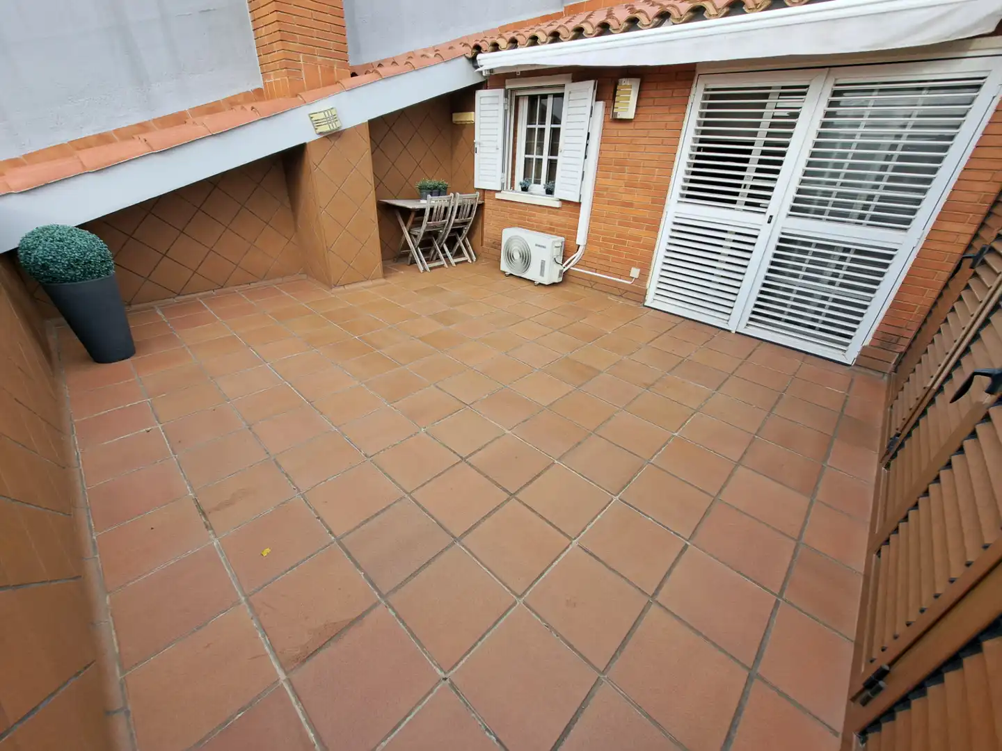 Terrassa de Casa adosada en venda en Mataró amb Aire condicionat, Calefacció i Jardí privat