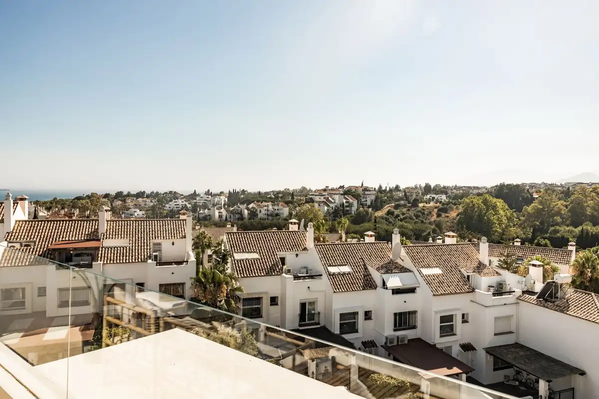 Vista exterior de Casa o chalet en venta en Marbella con Aire acondicionado, Jardín privado y Terraza