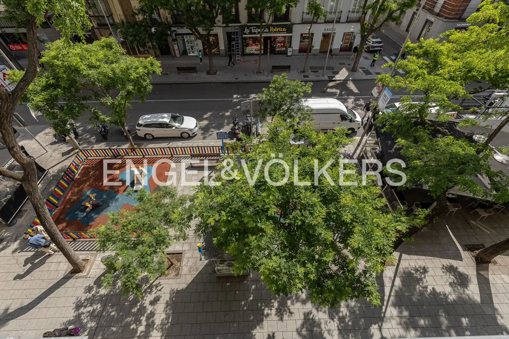 Exterior view of Flat for rent in Madrid  with Air Conditioner, Heating and Storage room