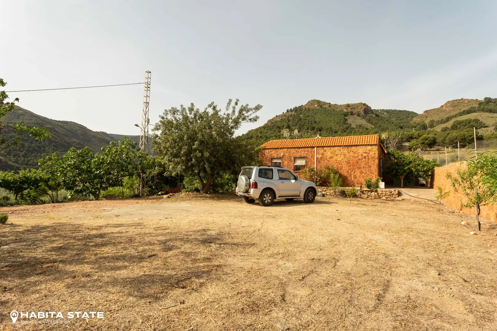 Aparcament de Finca rústica en venda en Canjáyar amb Jardí privat i Moblat