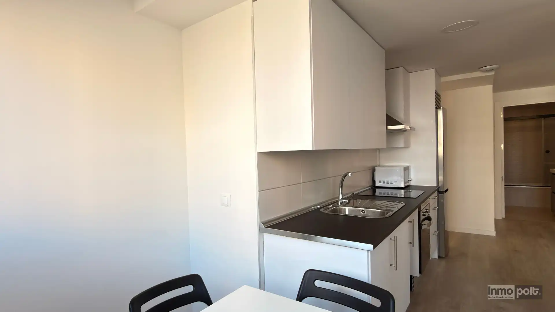 Cocina de Apartamento de alquiler en Tres Cantos con Aire acondicionado, Calefacción y Terraza
