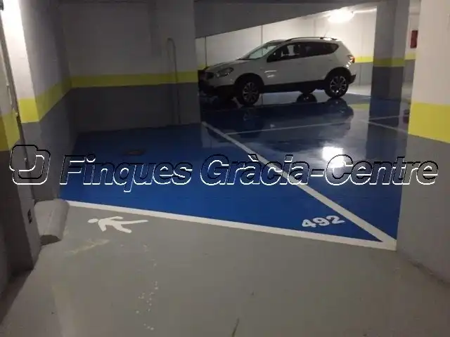 Aparcament de Garatge en venda en Sabadell