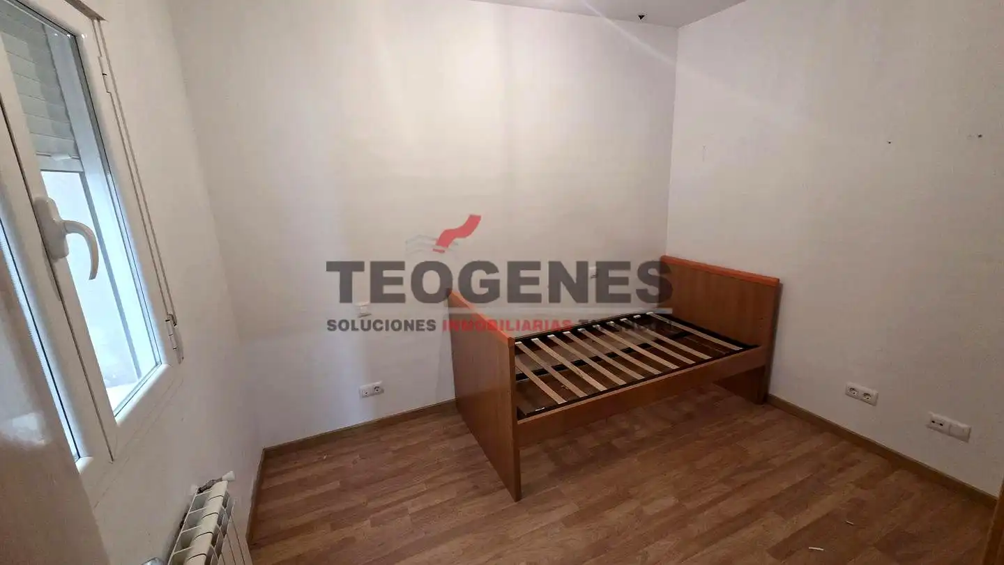 Habitación de Planta baja en venta en Tarancón con Trastero