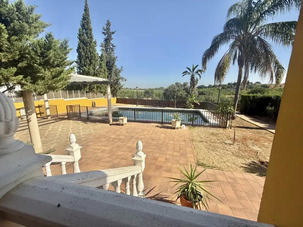 Jardín de Casa o chalet en venta en Mairena del Alcor con Amueblado y Balcón