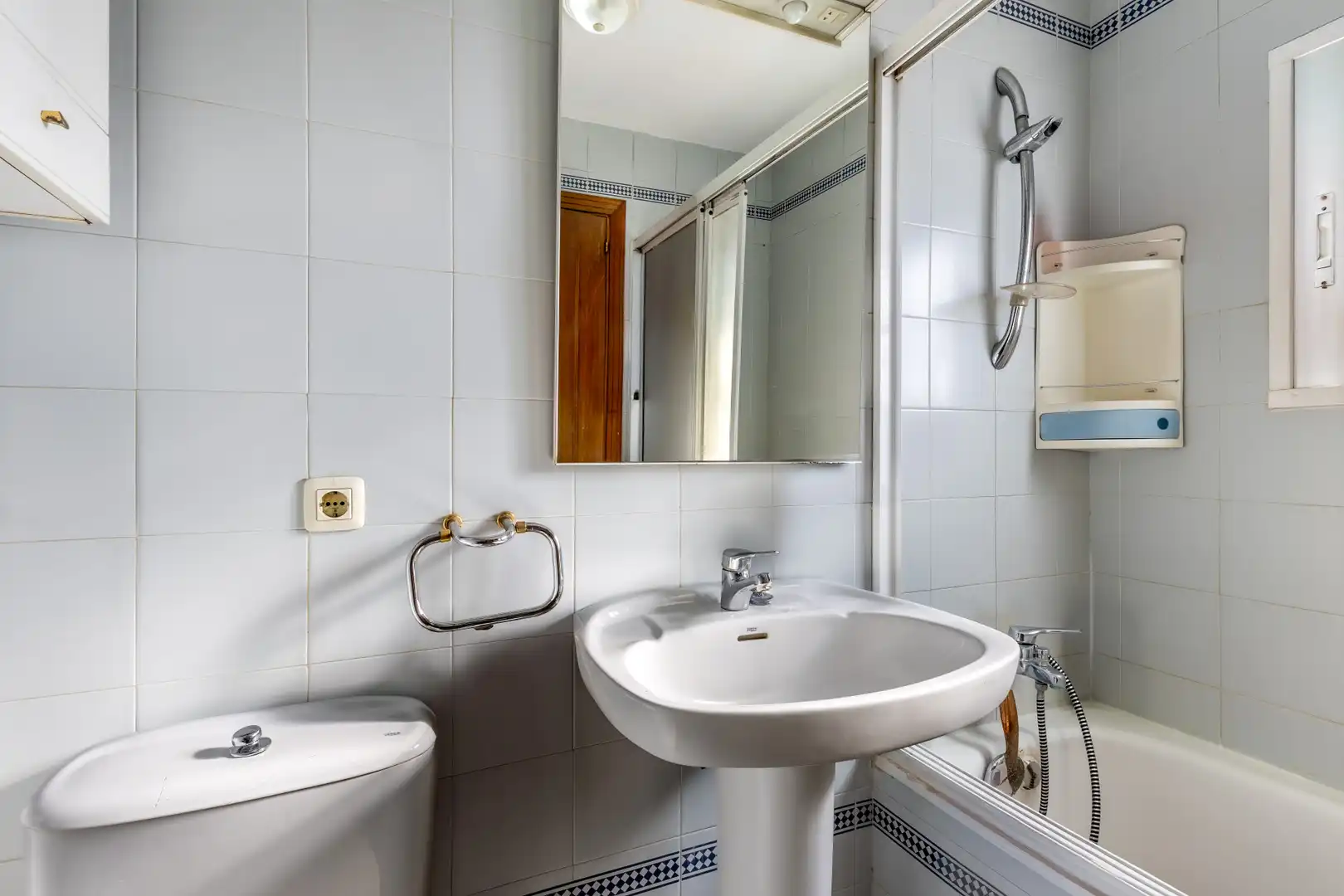 Bathroom of Duplexes for sale in Jerez de la Frontera  with Air Conditioner and Terrace