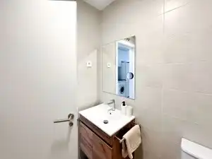Badezimmer von Wohnung zur Miete in Madrid mit Klimaanlage, Heizung und Parkett