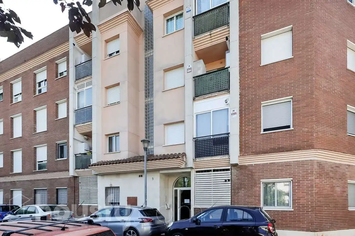 Außenansicht von Wohnung zum Verkauf in Tordera mit Klimaanlage, Heizung und Terrasse