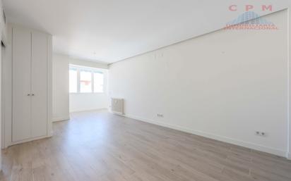 Living room of Flat to rent in  Madrid Capital  with Air Conditioner