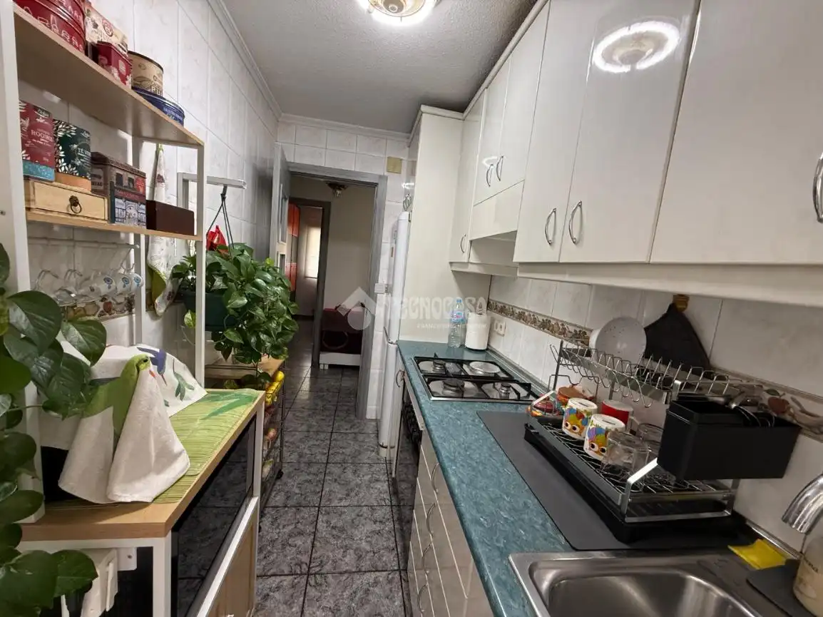 Kitchen of Flat for sale in Madrid